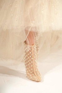 PEARLS ON THE RUNWAY: Pearl Shoes on the Spring 2014 Oscar De La Renta Runway!